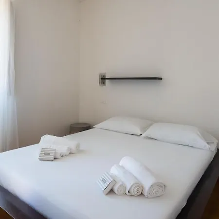 Welcomely - La Casetta Del Centro Olbia