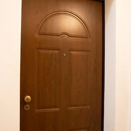 Welcomely - La Casetta Del Centro Апартаменты