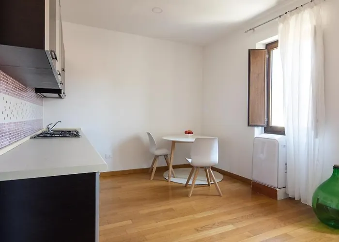 Welcomely - La Casetta Del Centro Διαμέρισμα Όλμπια